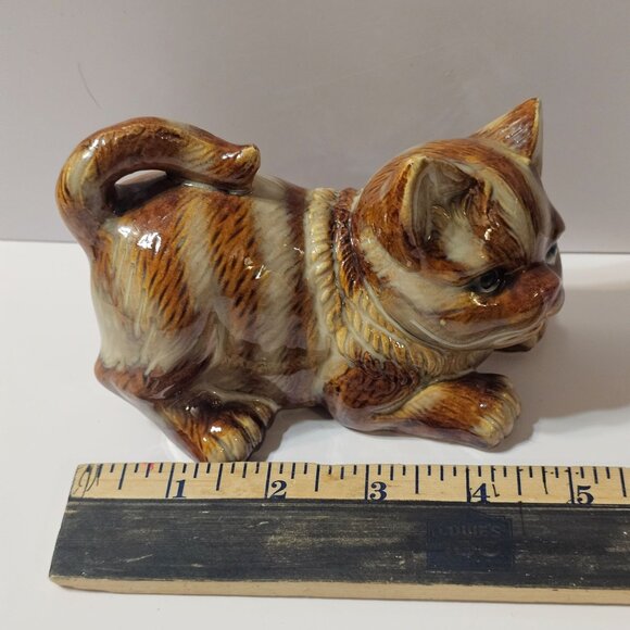 Vtg Ceramic Glazed Striped Cat Tan Brown Playful Laying Down Kitten 5" x 3" x 3" - Picture 10 of 10
